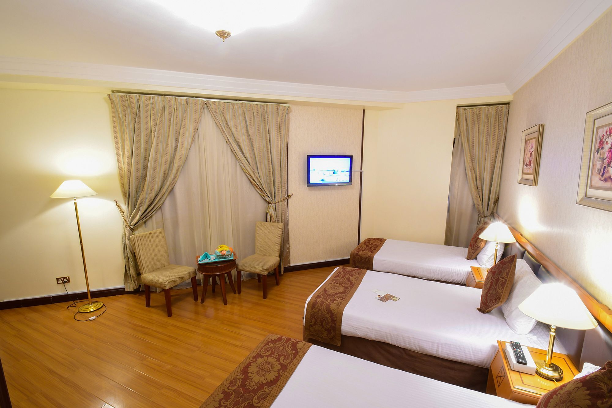 อัล จาร์ฟาห์ โฮเต็ล เมดินาห์ Hotel Medina ภายนอก รูปภาพ